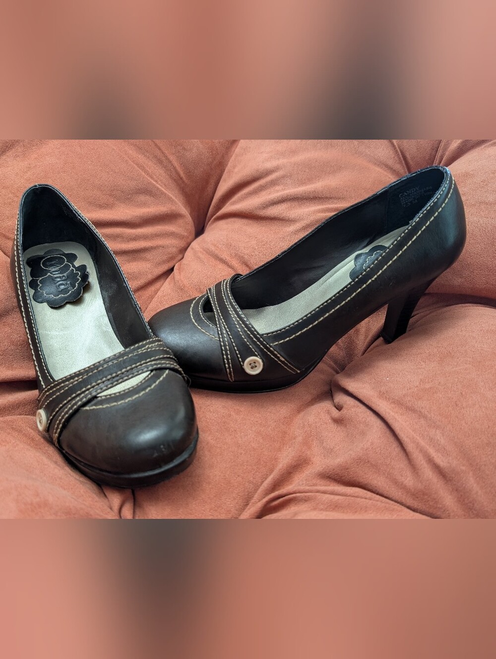 Mudd Brown Leather Mary Jane Heels with Contrast Stitching
